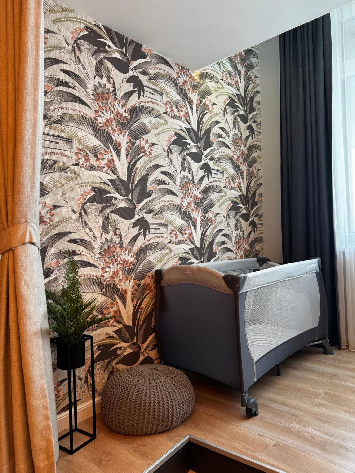 Luxury Tropical At Budapest